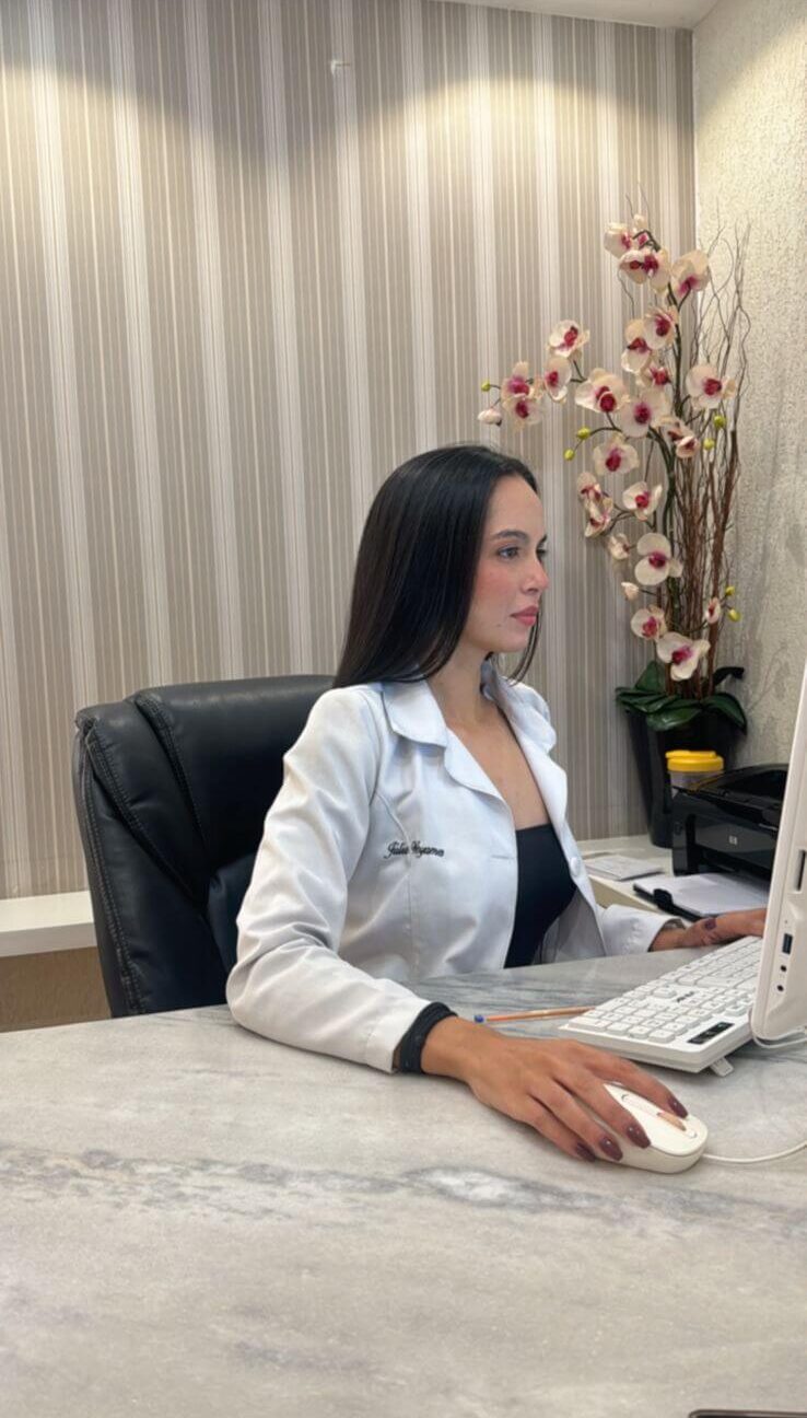 Nutricionista Júlia Woyames